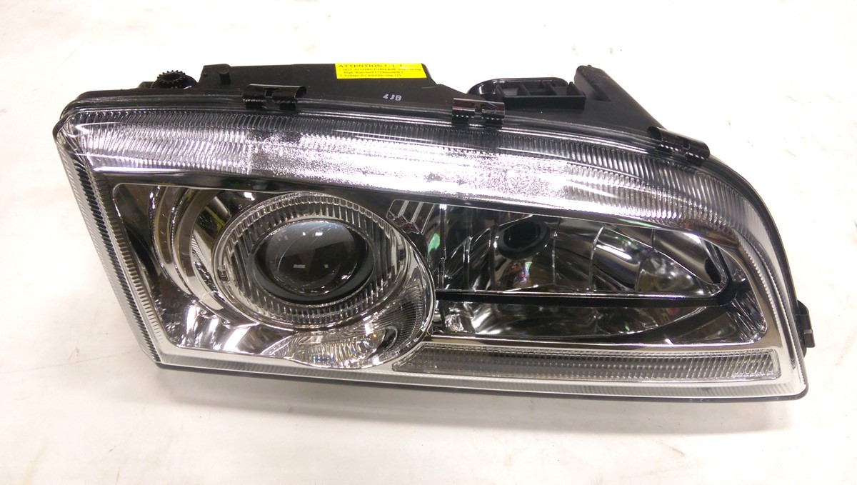 Chrome Projector Headlights with Turn Signals for S70 V70 C70 - Image 3